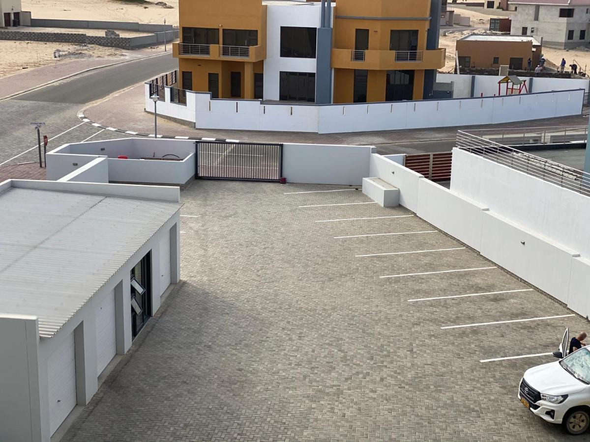 Apartment 32, Bay View Suites Langstrand Exterior foto